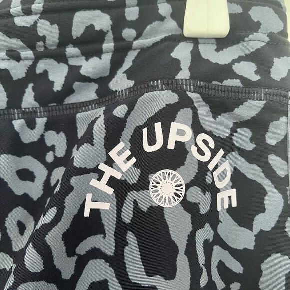 The Upside Soul Cycle Blue Purple Leopard Leggings XS - Picture 10 of 12